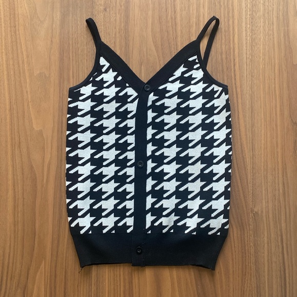 Houndstooth Sweater Tank - Picture 1 of 3
